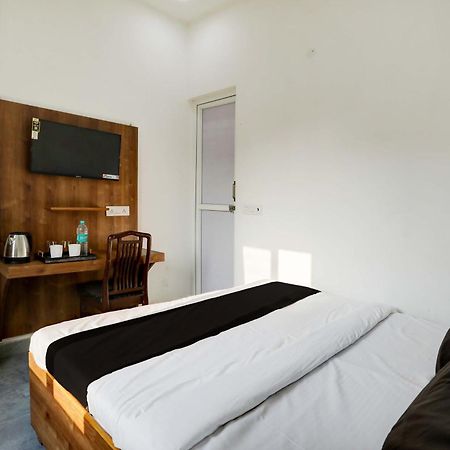 Play Rooms - Couple Friendly Delta II Greater Noida Exterior foto